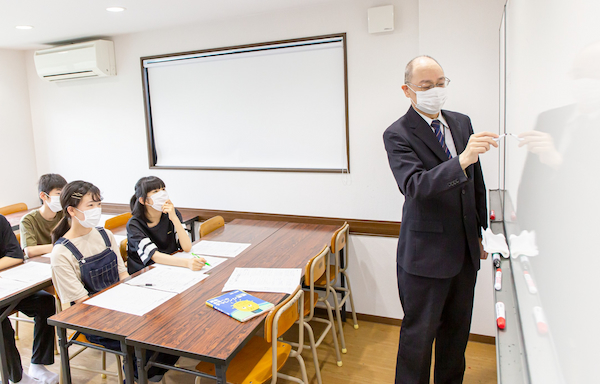 小学部・中等部・高等部の受験対策なら・樟葉・八幡市にある進学塾河本教室